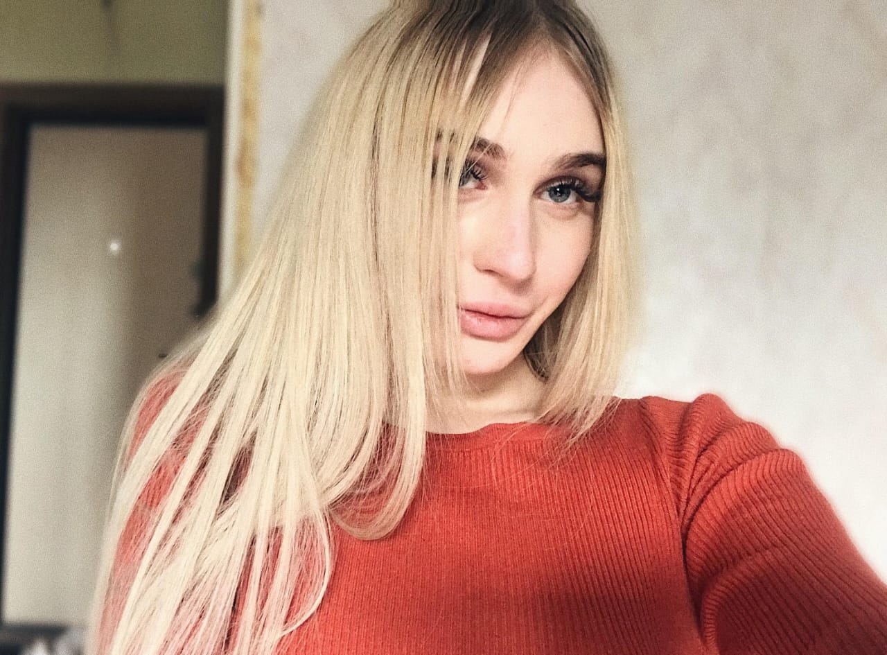 Blonde Trans